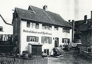 1858 - La fabricación de jabón comienza en la casa de Heilbronner —barrio judío, Laupheim, Alemania.